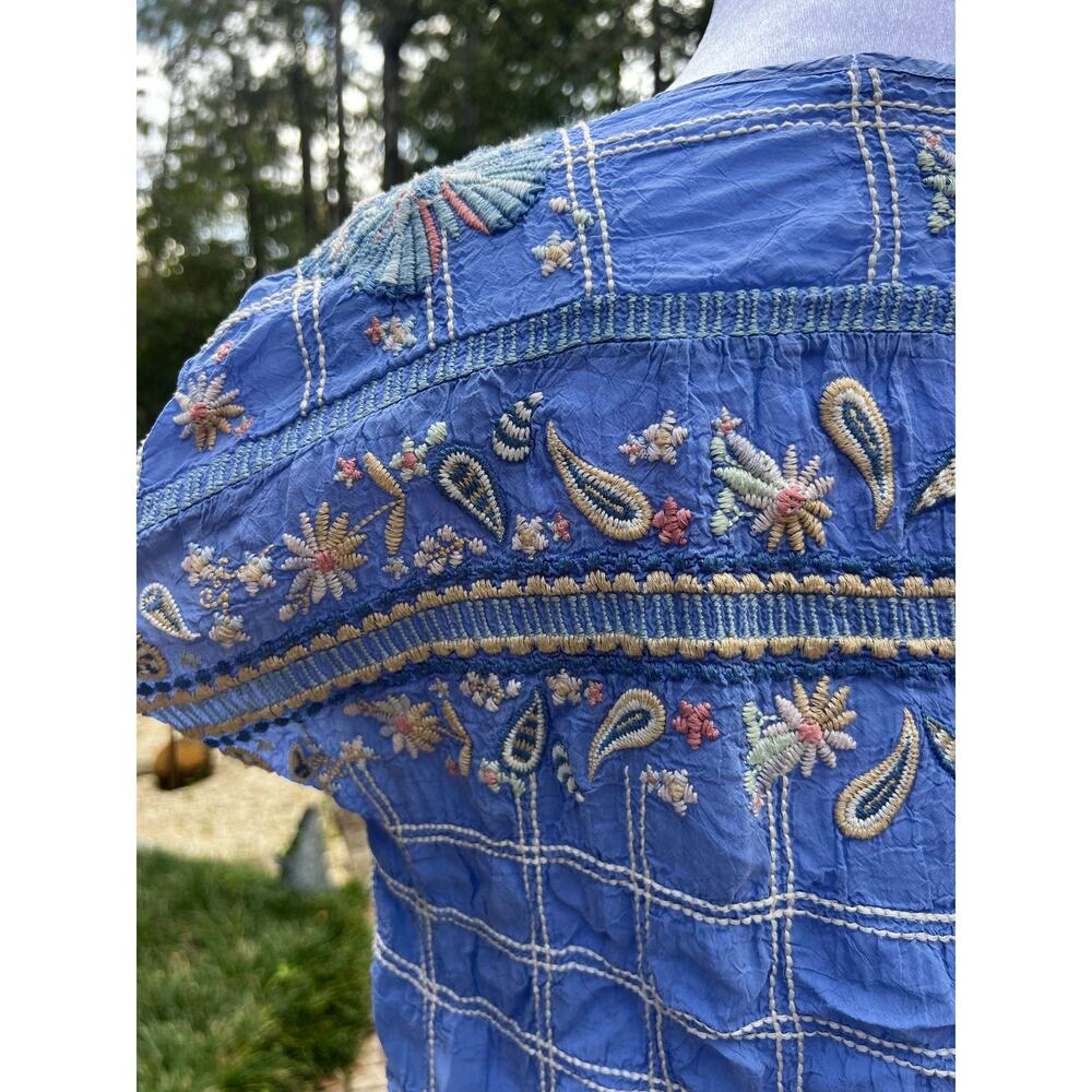 Johnny Was M Blue Embroidered Cupra Rayon Ruffle Hem Boho Blouse Tie Neck - Picture 7 of 8